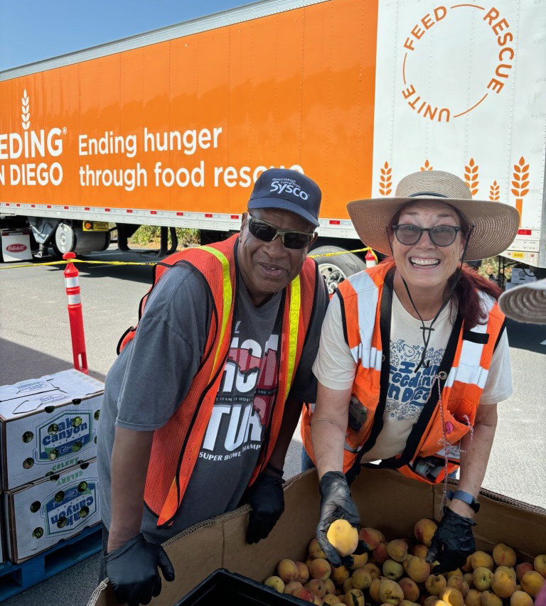 Holt and Mainquist volunteering